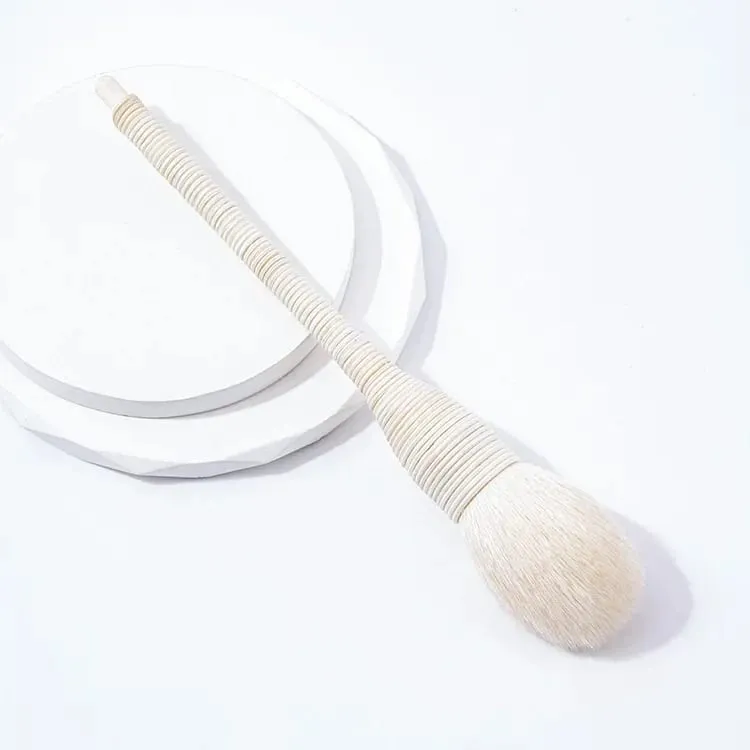 Ploché ratanové štětce na make-up z ploché kozí vlny Profesionální podkladová tvářenka s sypkým pudrem na kontury štětců pro krásu