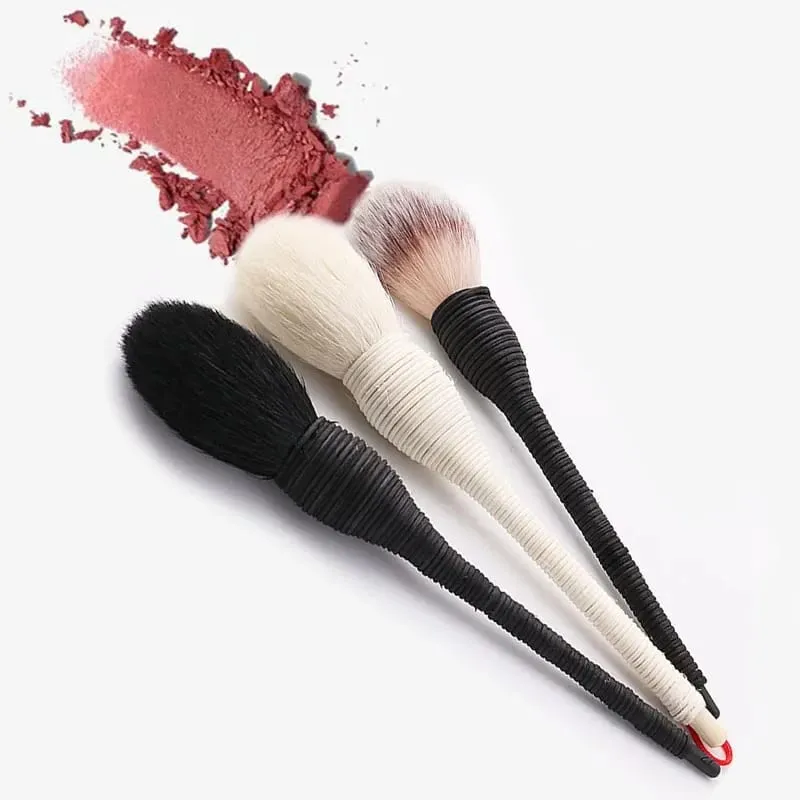 Ploché ratanové štětce na make-up z ploché kozí vlny Profesionální podkladová tvářenka s sypkým pudrem na kontury štětců pro krásu — image 1