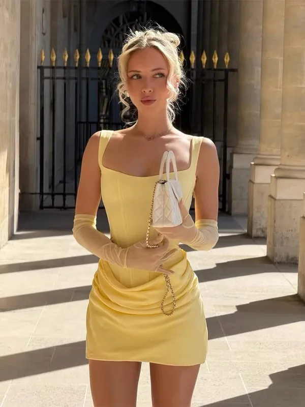 Mini vestiti sottili sexy a lisca di pesce da donna 2026 Estate solido scollo a V pieghettato senza maniche vestito aderente Fashion Lady Party Club Abiti — image 8