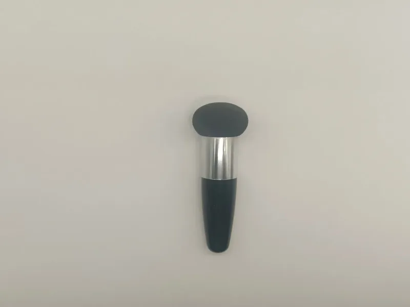 Pennelli per trucco a testa di fungo Spugna cosmetica per soffio di cipria con manico Strumenti di bellezza per trucco professionale per donna — image 10