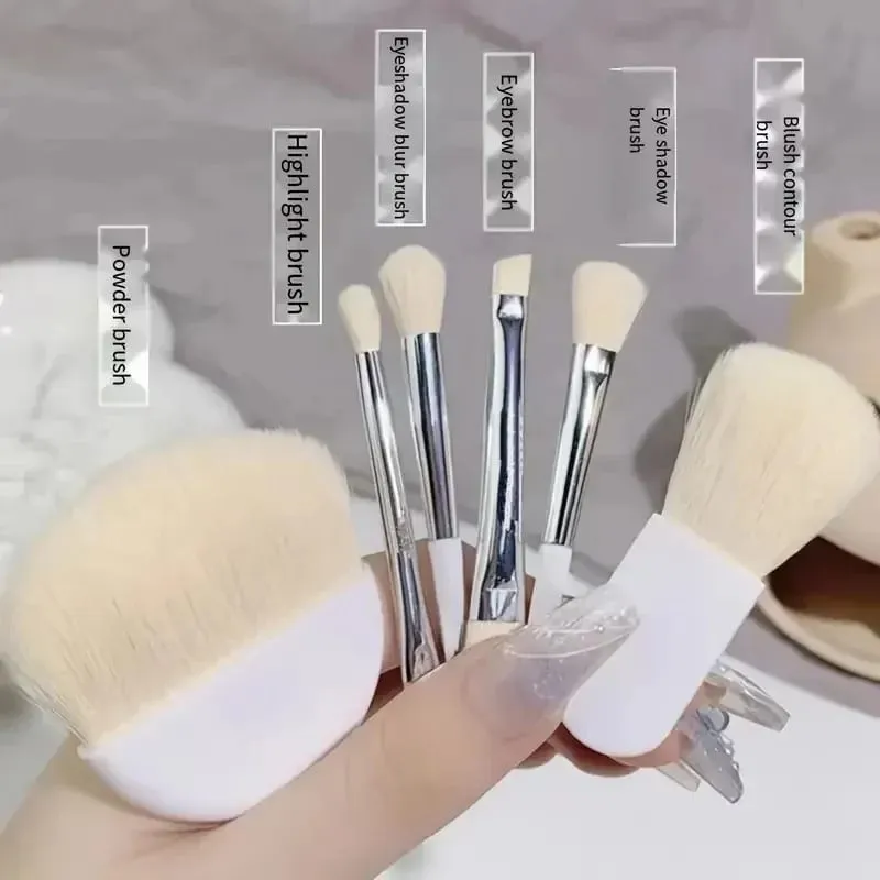 6Pcs Mini Travel Makeup Brushes Set with Clear Box Portable Cosmetic Powder Foundation Blush Blending Concealer Make Up Brushes — image 4