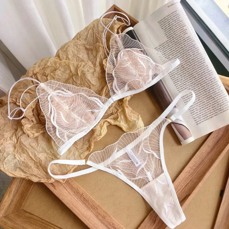 울트라 얇은 프렌치 프론트 버클 브래지어 세트 여름 통기성 레이스 백 레스 란제리 소프트 컴포트 순수한 욕망 숙녀 속옷 — image 10
