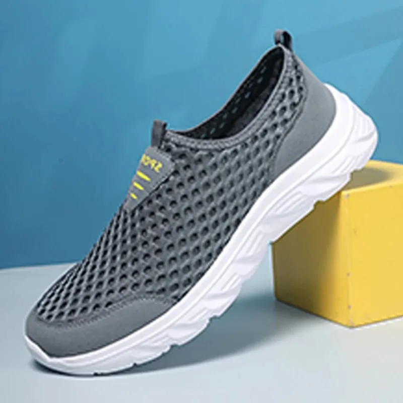 Breathable Men's Casual Sneakers Lightweight Men Vulcanized Shoes Outdoor Male Loafers Soft Big Size Casual Shoes Non-slip Flats — image 1