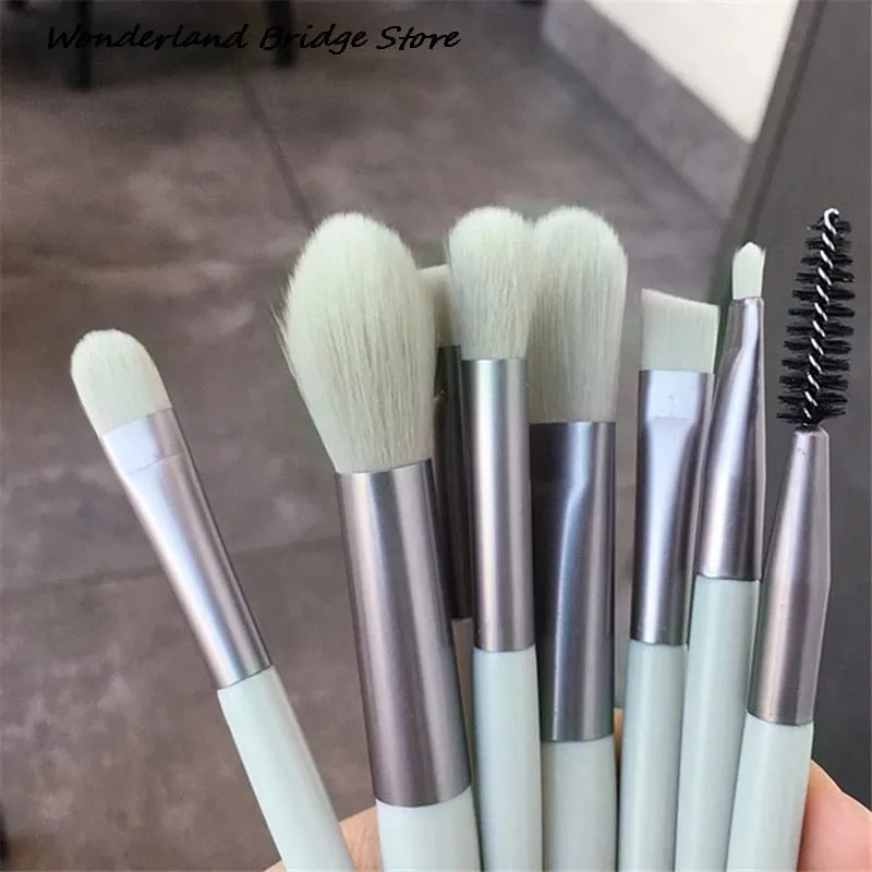8 Buah Kuas Rias Mini Pro Pegangan Matte Set Kuas Rias Rambut Lembut Portabel dengan Tas Alat Rias Berkualitas Tinggi — image 4
