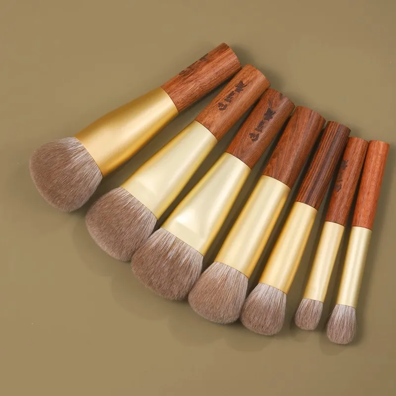 Weasel – pinceau de maquillage professionnel en poils de chèvre, pour fond de teint liquide, Blush, fabriqué à la main, manche court en bois de rose, 1 pièce — image 2