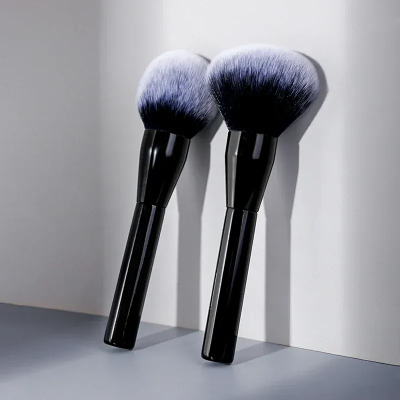 1pc Pennello professionale per cipria in polvere Pennelli per trucco di grandi dimensioni Pennello per scolpire fondotinta multifunzionale per fard Strumenti per il trucco — image 2