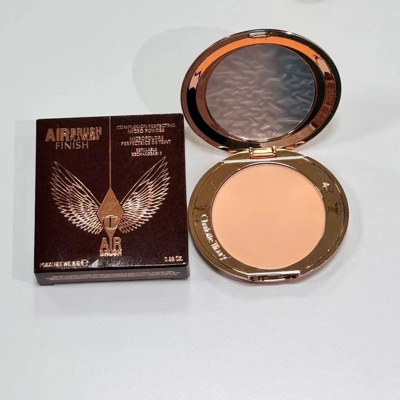 Charlotte Tilbury Liquid Foundation Cushion Foundation Indstilling Spray Pressed Powder Love 2 Farve Powder Blusher Øjenskygge Rouge