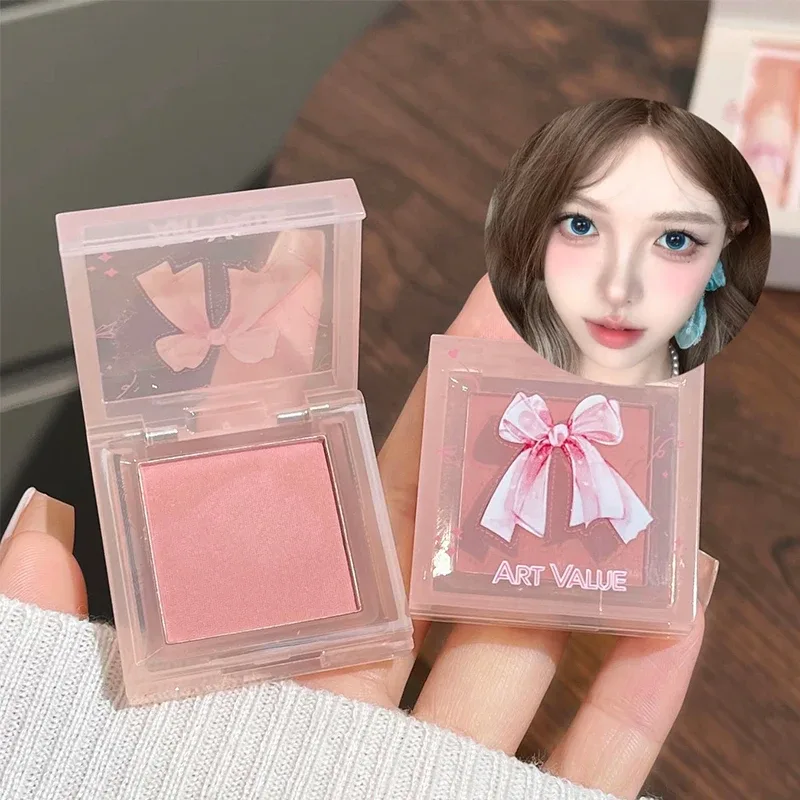 Set Solekan NILAI SENI Termasuk 4 Keping Lumpur Bibir Matte Velvet 1 Pc Palet Pemerah Pipi Dan 1 Kit Kosmetik Hadiah Rantai Kilat Bibir Tahan Lama — image 3