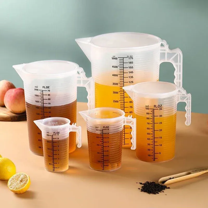 100-5000ml Thickened Plastic Measuring Cup with Scale Food Grade Measuring Cup Experimental Measuring Cup Beaker Plastic Cup — image 2