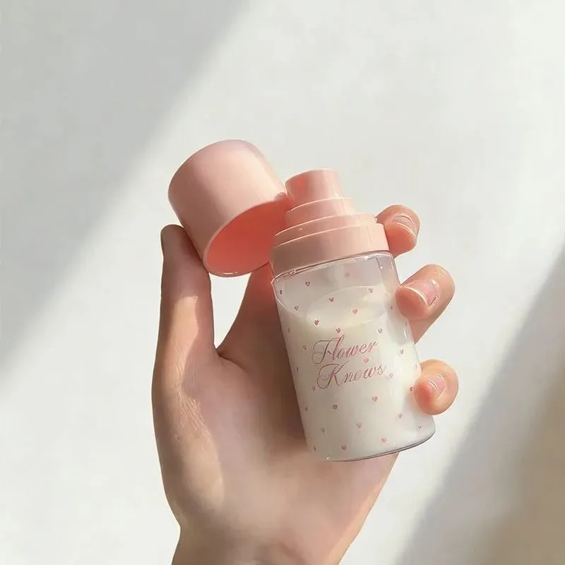 Flower Knows Makeup Hydratační esence Fixační sprej Produkty pro péči o pleť Primer Hydratační mlha na obličej Celodenní hydratační sprej — image 2