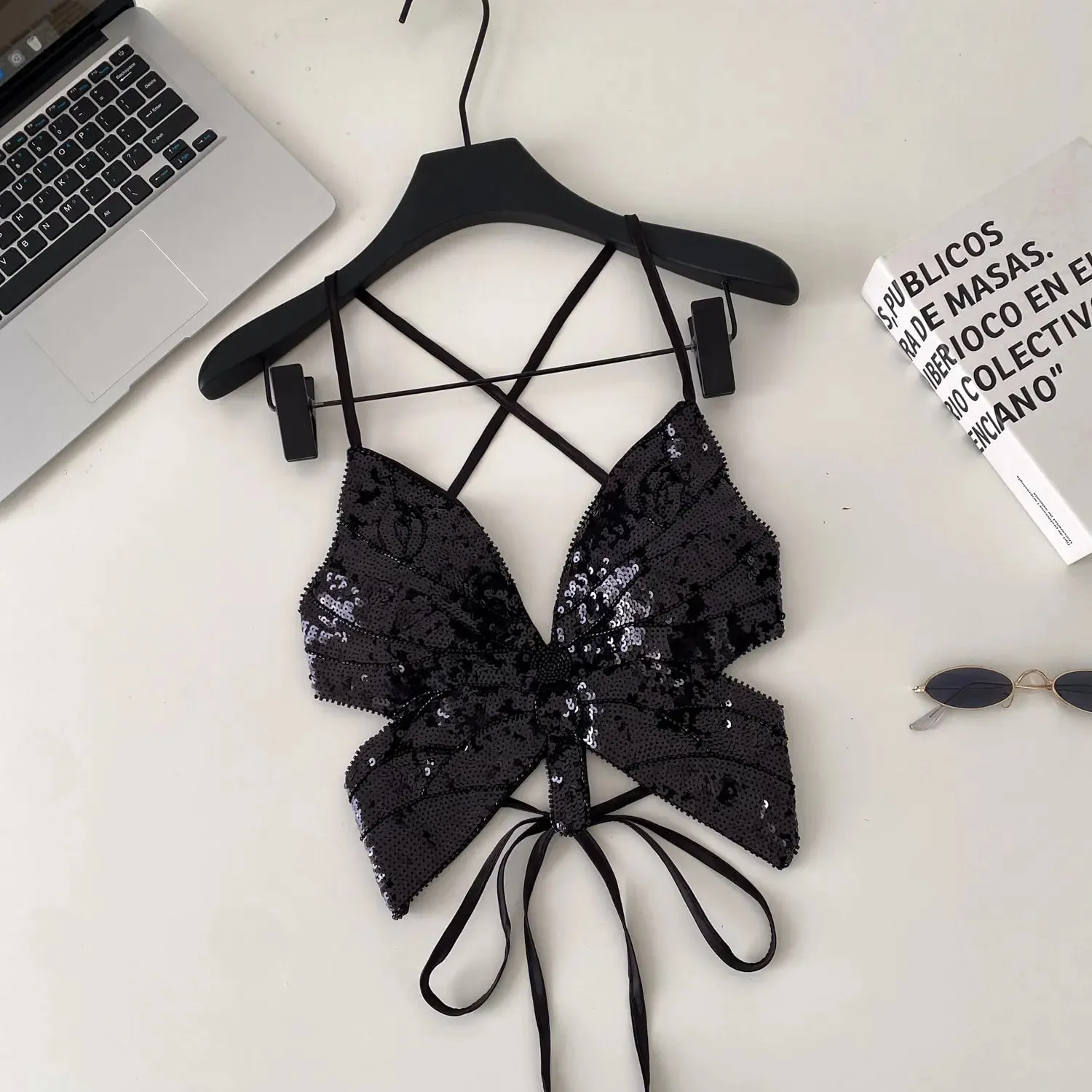 Schickes, kreuz und quer verlaufendes, rückenfreies Cami-Top mit Pailletten und Schleife, Spaghettiträger, Tank-Top, sexy Mode, Y2K-Hot-Girl-Sommer-Crop-Top — image 2