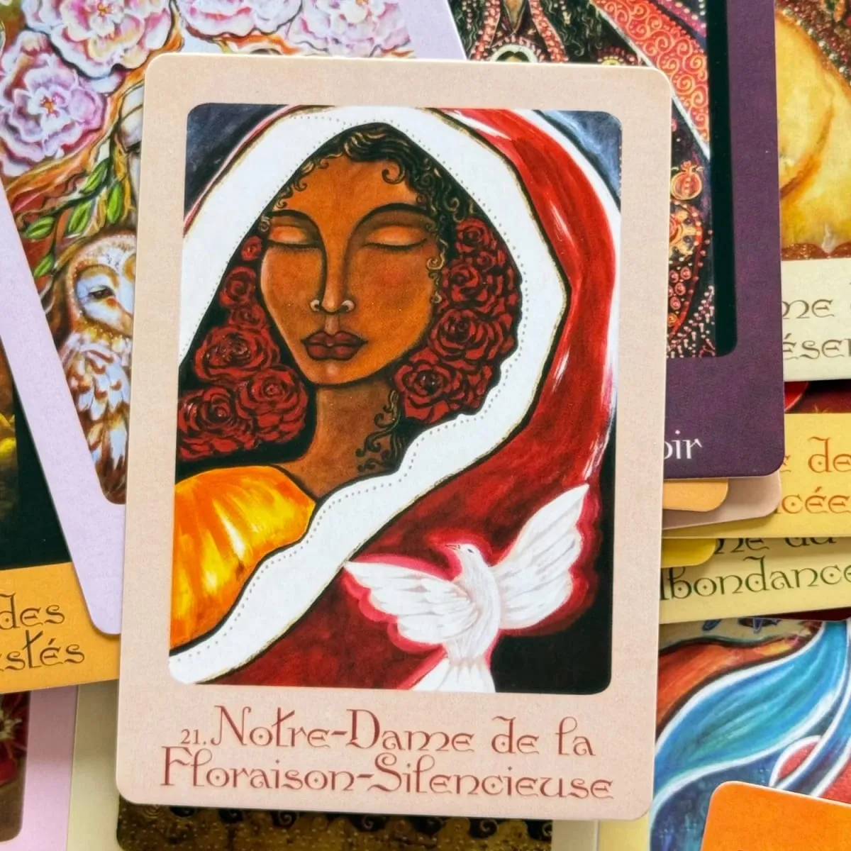 L'Oracle De Marie Mère Universelle French Version Protection Miracles and Guérison Oracle Deck 44 Board Games — image 4