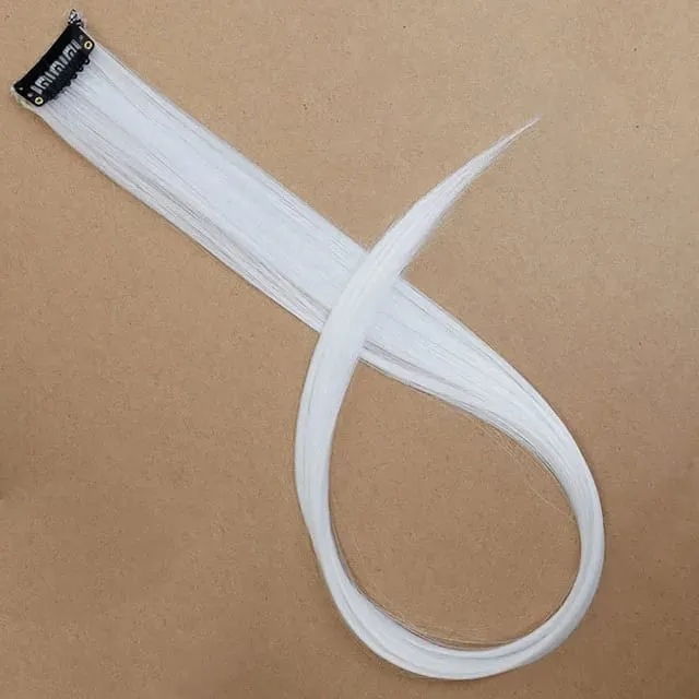 Clip sintetica lunga dritta da 22 pollici nelle estensioni dei capelli Posticci ad alta temperatura Colori arcobaleno Accessori per capelli per le donne