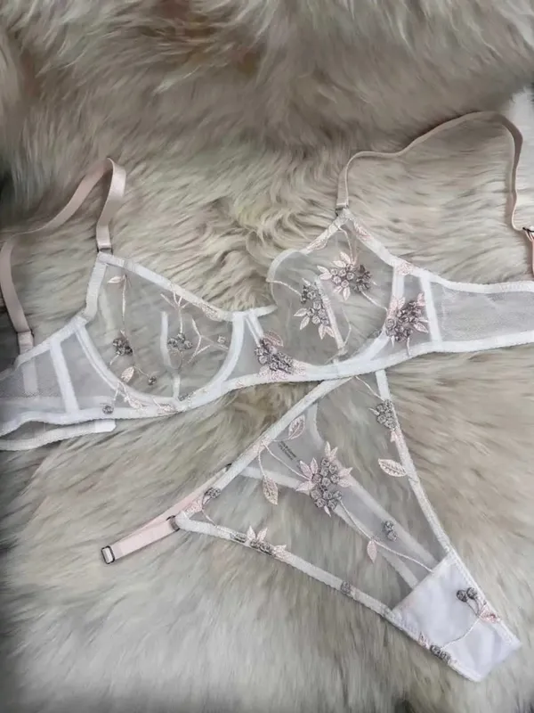 Ensemble de soutien-gorge en maille transparente populaire, broderie en dentelle transparente, à armatures, anti-affaissement, push-up, minimiseur, pour femmes à gros buste — image 10