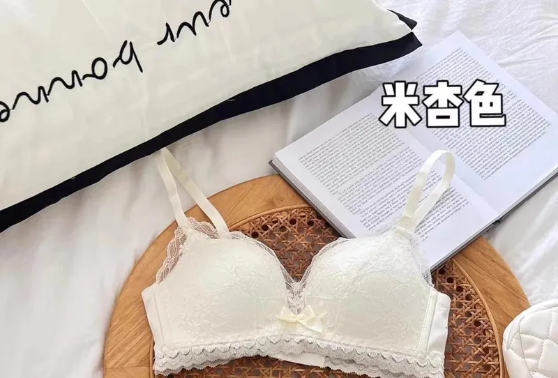 ญี่ปุ่นอะนิเมะลูกไม้ชุด Push Up Bralette ไร้สายหน้าอกขนาดเล็กเซ็กซี่สามเหลี่ยมถ้วยชุดชั้นในชุดฤดูใบไม้ผลิฤดูร้อน MOYISU