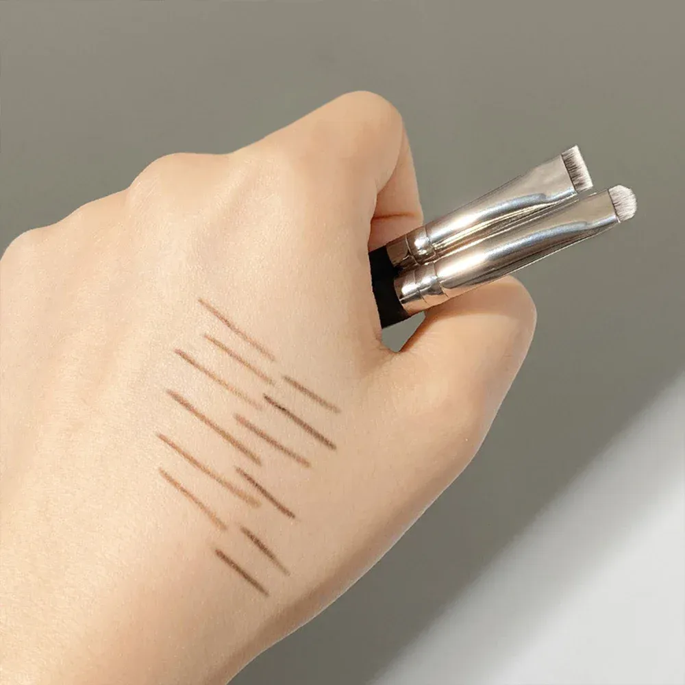 Kuas Rias Eyeliner Kuas Detail Alis Portabel Kuas Bulat Datar Bersudut Kecil Portabel Alat Rias Kecantikan Alis Liner Profesional — image 5