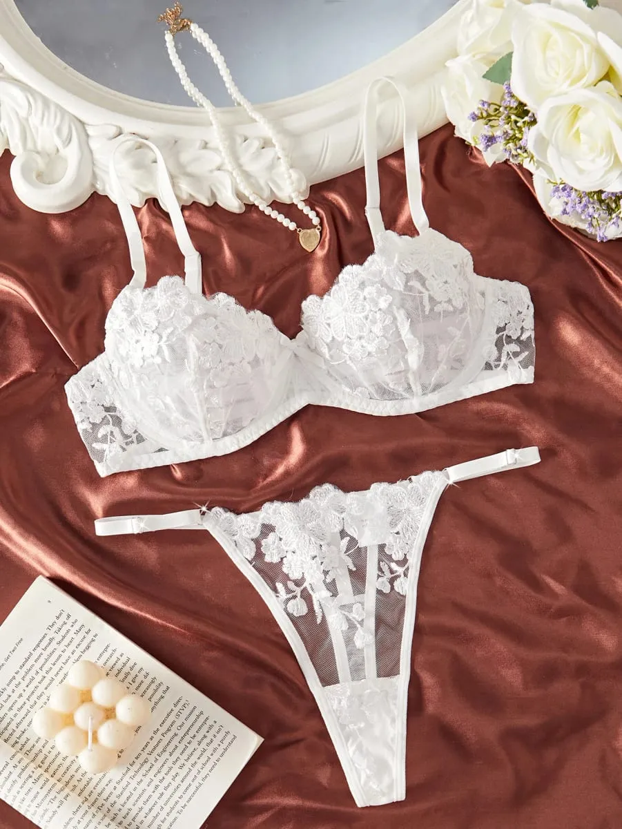 Set Pakaian Dalam Renda Bordir Putih Perancis Kombinasi Bra dan Celana Dalam Desain Feminin Elegan untuk Wanita — image 2