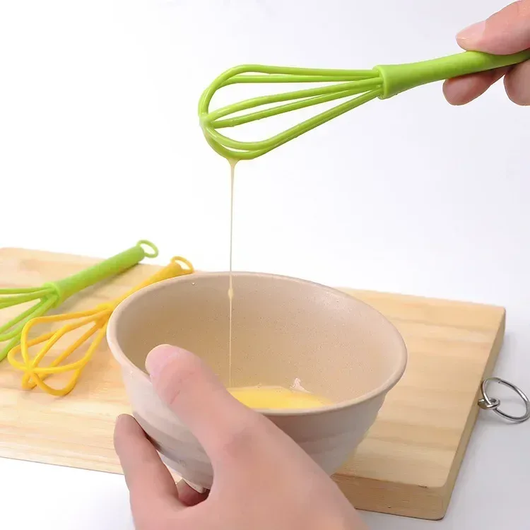 Küche Zubehör Ei Hand Mixer Schneebesen Kunststoff Kochen Werkzeuge Creme Backen Mehl Mixer Ei Werkzeug küche Gadgets 1PC — image 4