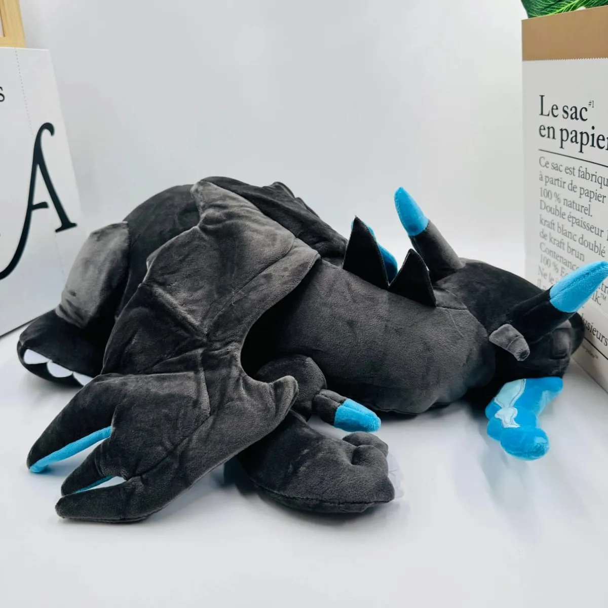 Nové velké 48cm modré plyšové panenky Charizard na spaní Super měkký Pokémon Anime Plyšový polštář na podlahu/pohovku — image 10