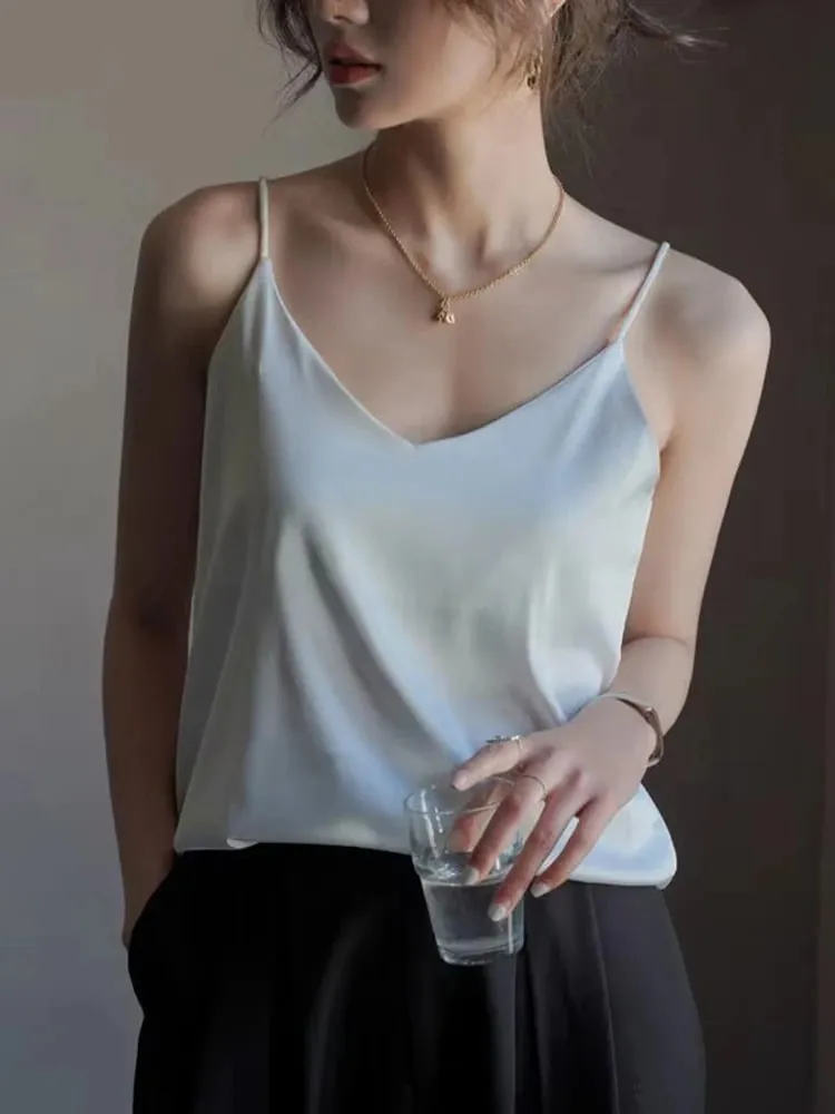 Vrouwen Halter V-hals Basic Wit Cami Spaghetti Top Mouwloos Satijn Zijde 2026 Tank Tops Dames Zomer Hemdje — image 3