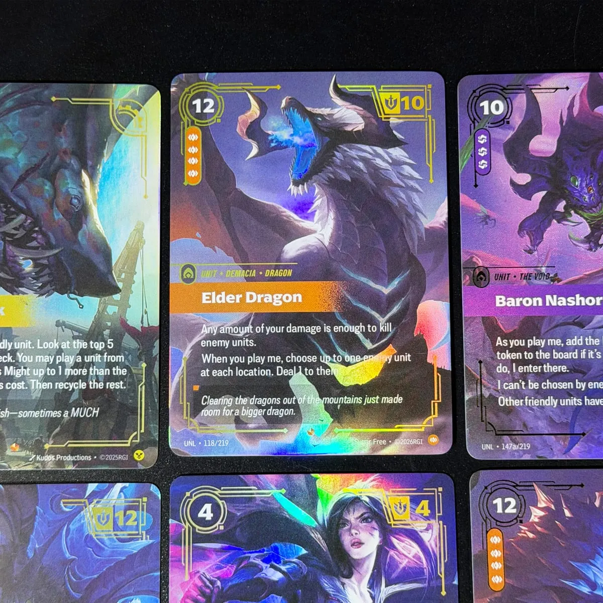 Rune Riftbound OGN Origin Genesis UNL Unleashed KaiSa Elder Dragon Collezionabile Alt Art Showcase Esclusiva Holo Foil Proxy Card