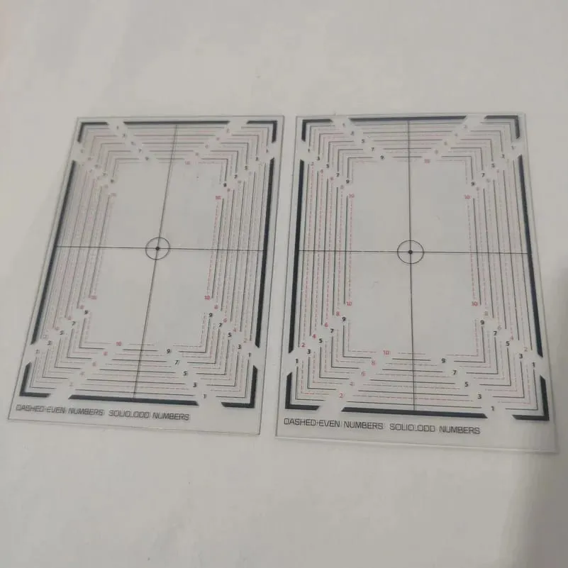 Strumento di classificazione per la centratura delle carte per le carte collezionabili del GCC Pokémon — image 2