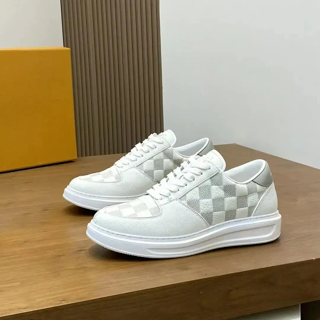 รองเท้าผ้าใบสเก็ตหนัง Grain Leather Low-Top สีเทา ลายหมากรุกสีขาว ลายตารางหมากรุก พื้นรองเท้ายางกันลื่น Minimal Versatile Daily Walking Shoes