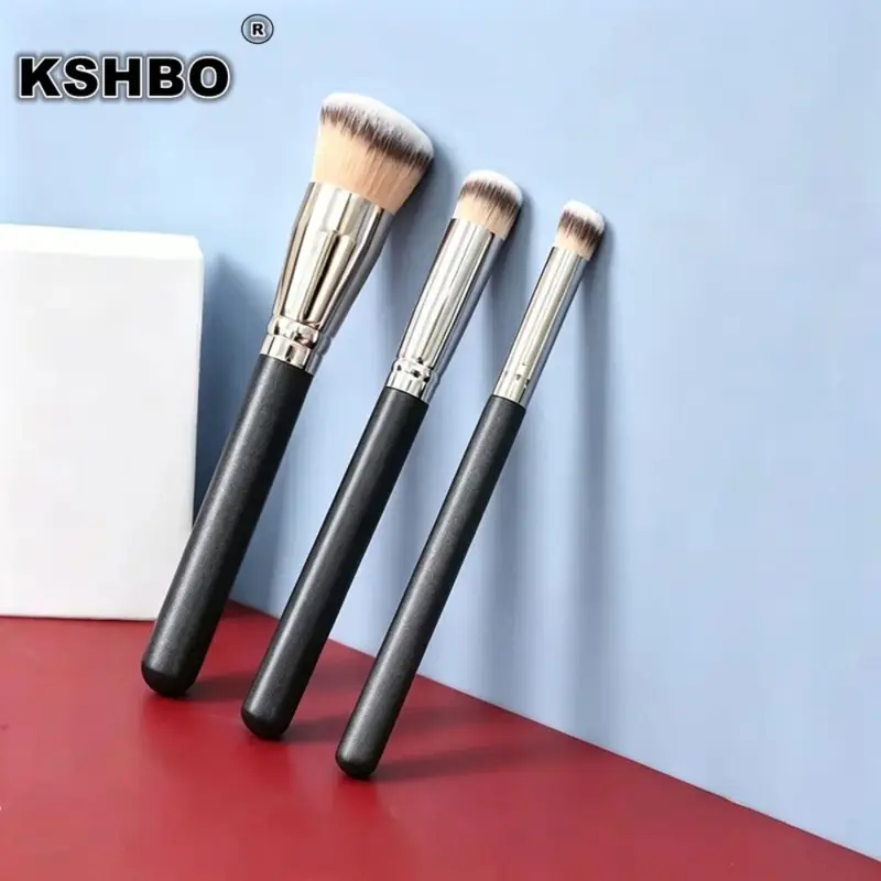 Set di pennelli per trucco viso 1/3 pezzi - Fondotinta in polvere Correttore BB Cream Blush - Strumenti per prodotti liquidi e in polvere — image 1