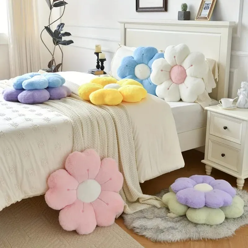 Soft Plush Flower-Shaped Plush Throw Pillow - Comfortable and Cute Mattress and Sofa Decor Cushion Chair Cushion Floor Cushion — image 4