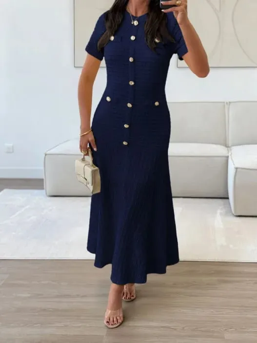 Einfarbiges Midikleid für Damen, kurzärmelig, mit goldenen Knöpfen verziert, tailliertes Kleid mit ausgestelltem Saum, elegantes Retro-Outfit für Verabredungen und Partys — image 9