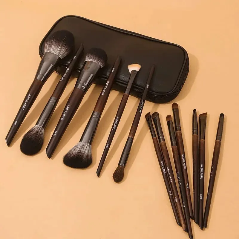 Premium Tierfell Make-up Pinsel Set Holzgriff Lidschatten Rouge Puder Augenbrauen Pinsel Beauty Makeup Tools Pelz Kosmetik — image 4