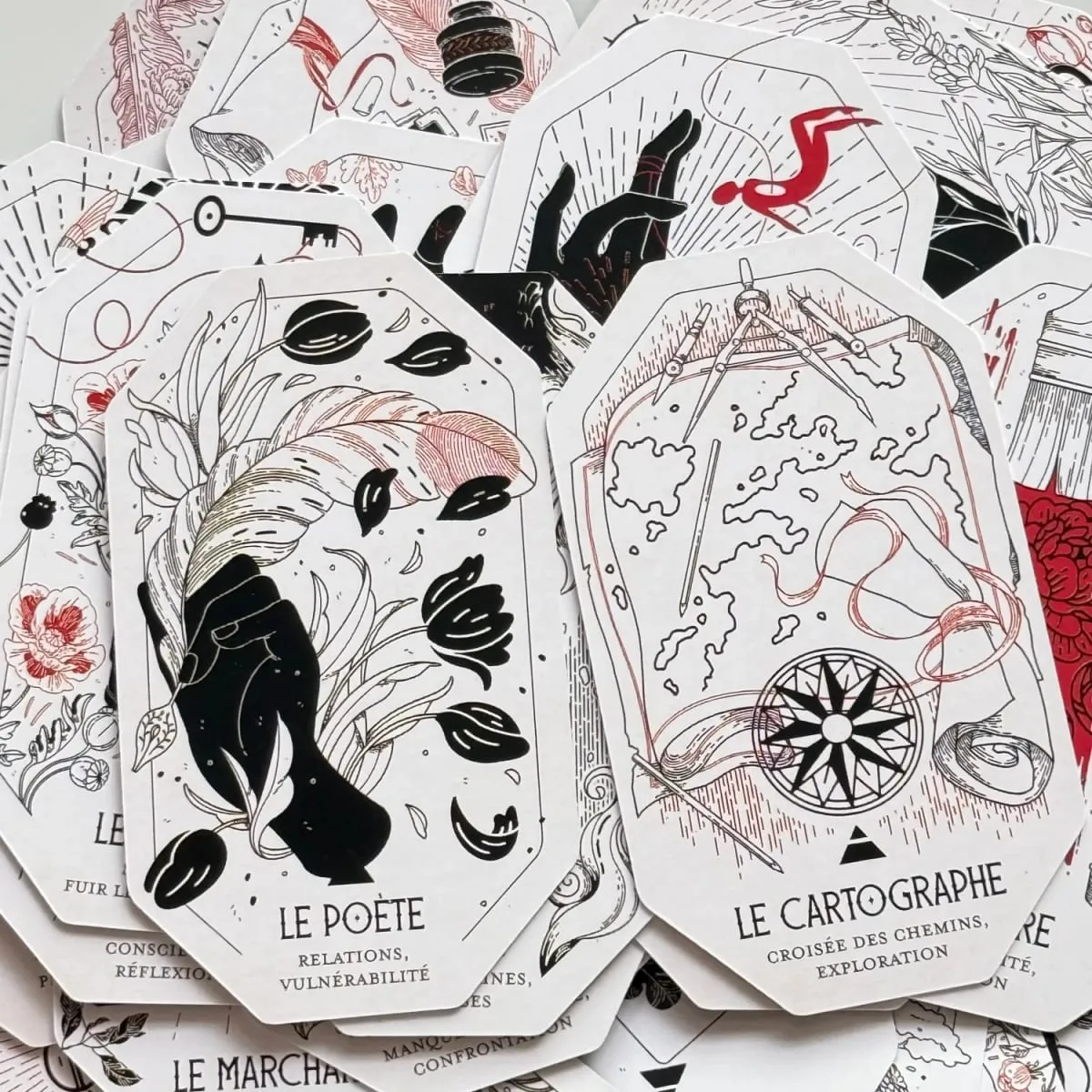 The Citadel A Fantasy Oracle Cards เวอร์ชั่นภาษาฝรั่งเศส เกมกระดาน 60 สำรับที่สมบูรณ์แบบสำหรับการชี้แนะทางจิตวิญญาณและนักสะสม — image 4