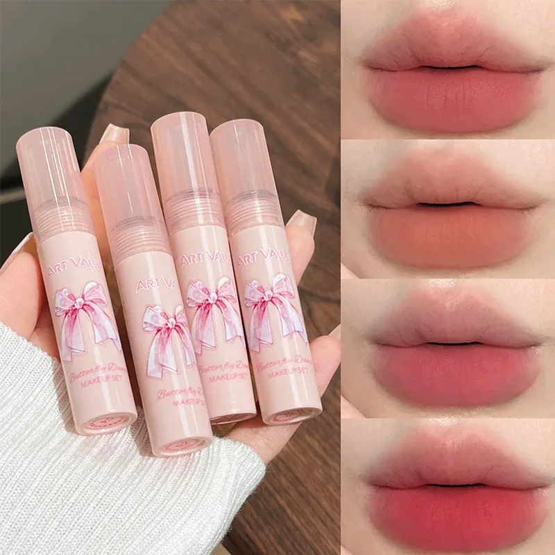 Set Solekan NILAI SENI Termasuk 4 Keping Lumpur Bibir Matte Velvet 1 Pc Palet Pemerah Pipi Dan 1 Kit Kosmetik Hadiah Rantai Kilat Bibir Tahan Lama — image 2
