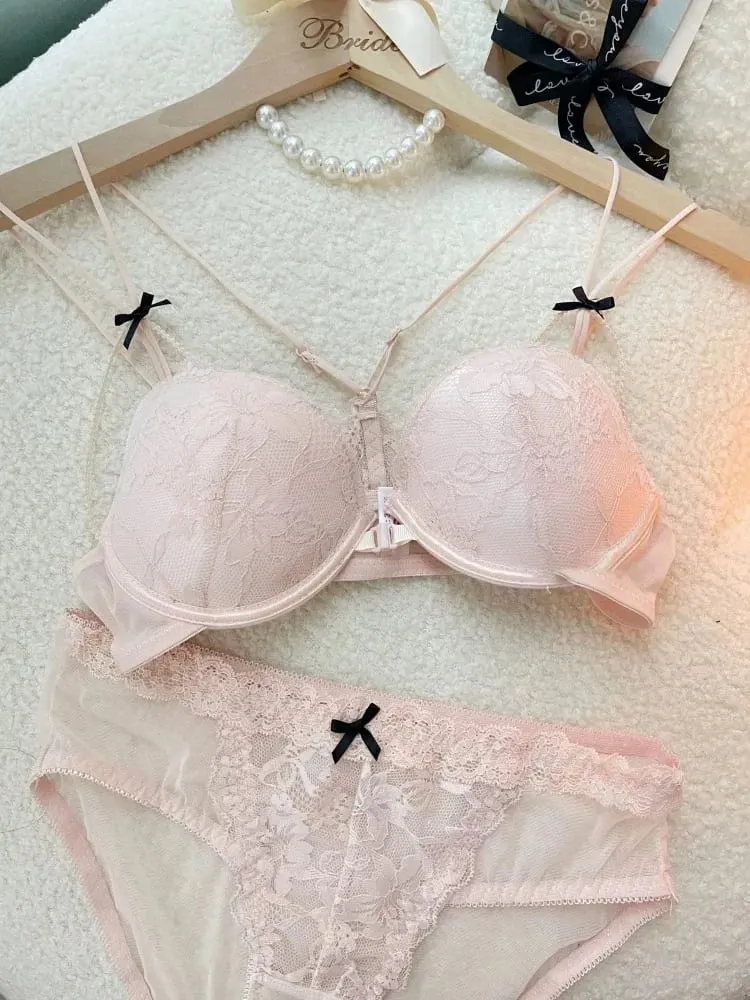 Sutiã e conjunto de sutiã com fecho frontal, coquete mínimo, alças finas sem fio, beleza, envoltório lateral, suporte pequeno, busto curvilíneo, luz íntima — image 1