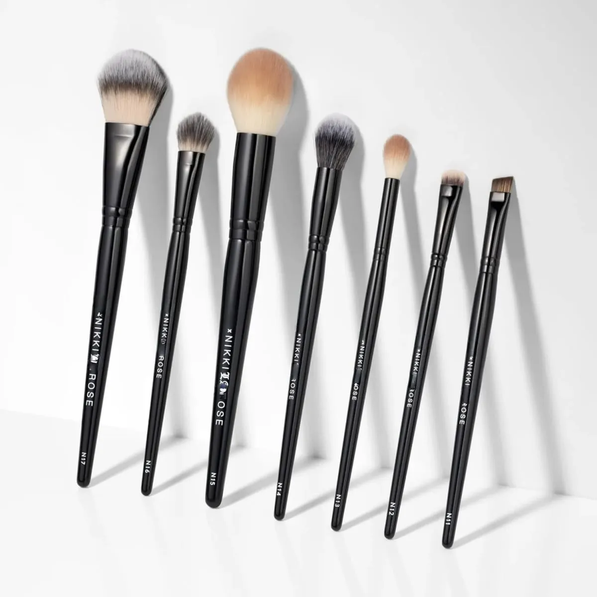 BKNikki Pro Artist ชุดแปรงแต่งหน้า 7 ชิ้น Professional Face Powder Blush อายแชโดว์ Brow Liner แปรงเครื่องสำอาง — image 1