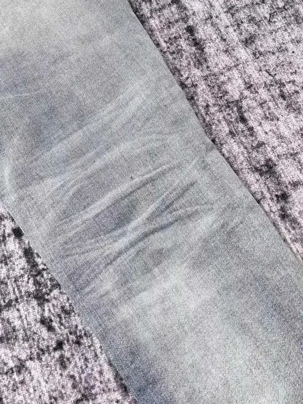 할인 남성용 빨간색 반다나 패치 디스트레스드 청바지 — image 6