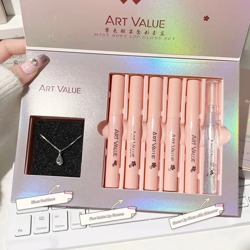 ART VALUE Lips Makeup-sæt inkluderer 5 matte flydende læbestift og 1 læbepomadeolie nærende glitter lipgloss med halskædegave