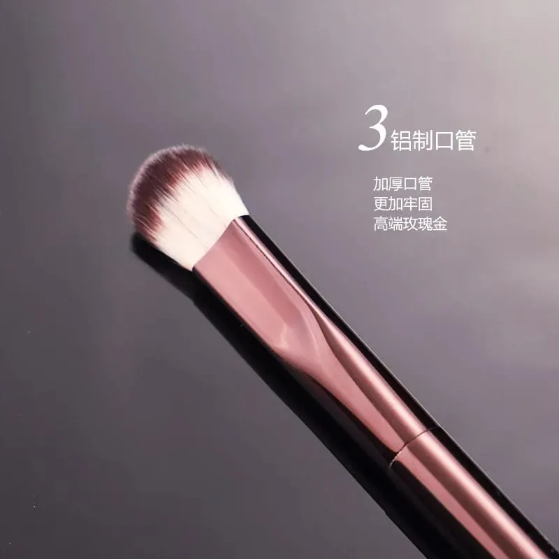 1 styk Angled Concealer Makeup børster Mellem øjenskygge Makeup børste grundlæggende professionelt kosmetisk værktøj metalhåndtag — image 3
