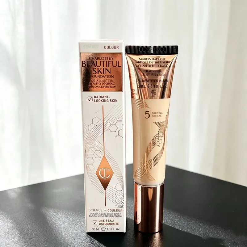 Charlotte Tilbury Base de Ácido Hialurônico Hidratante Cobertura Média Brilho Natural 16HR Desgaste Corretivo Iluminador para Olheiras — image 13