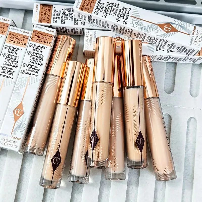 มูลนิธิ Charlotte Highlighter เนื้อสัมผัสต่อเนื่องของสเปรย์เซ็ตติ้งคอนซีลเลอร์ให้ความชุ่มชื่นสำหรับการแต่งหน้า เครื่องสำอาง Essence Tilbury — image 3