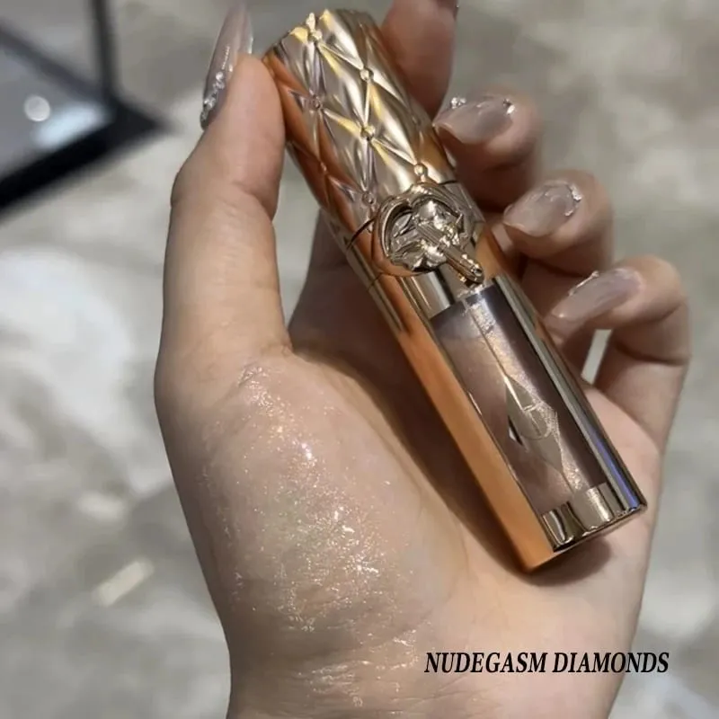 Charlotte dernier brillant à lèvres dodu hydraté Tilbury met en évidence le fond de teint liquide correcteur deux couleurs battement de coeur Blush maquillage