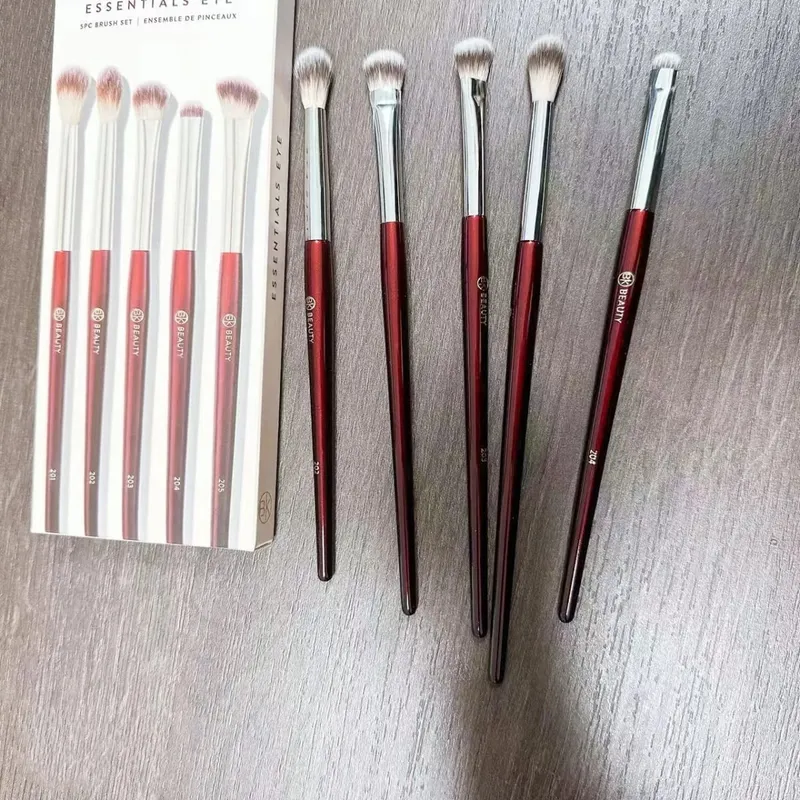 Essentials øjenbørstesæt 5 stk. Øjenskygge makeup børster sæt med æske rødt og blødt syntetisk hår — image 7