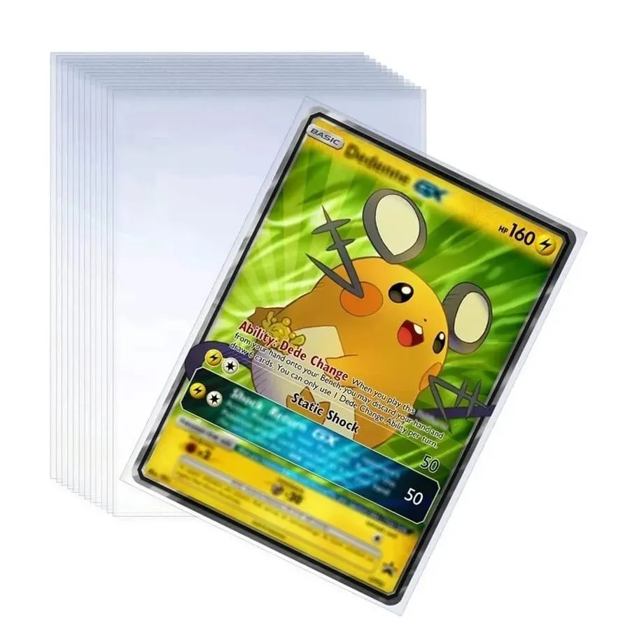 100 stk. spilkorthylstre gennemsigtige spillebeskytter Kompatible handelskort mappeholder til Pokemon Kids legetøjsgave — image 1