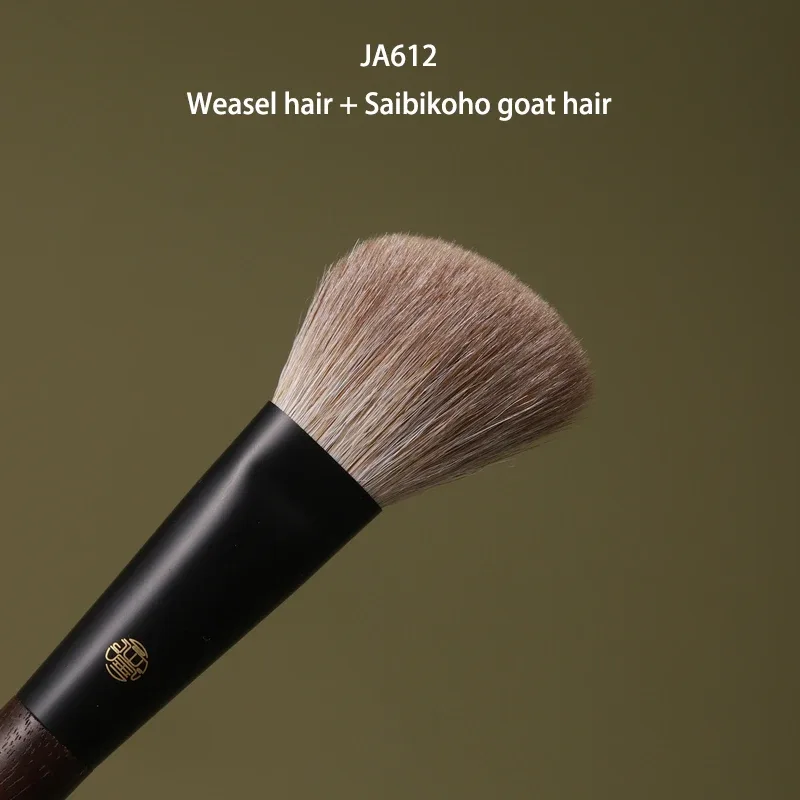 Kuas Rias Buatan Tangan Profesional 1 Buah Kuas Kontur Siku Rambut Kambing Kuda Rubah Tupai Kuas Rias Pegangan Walnut — image 18