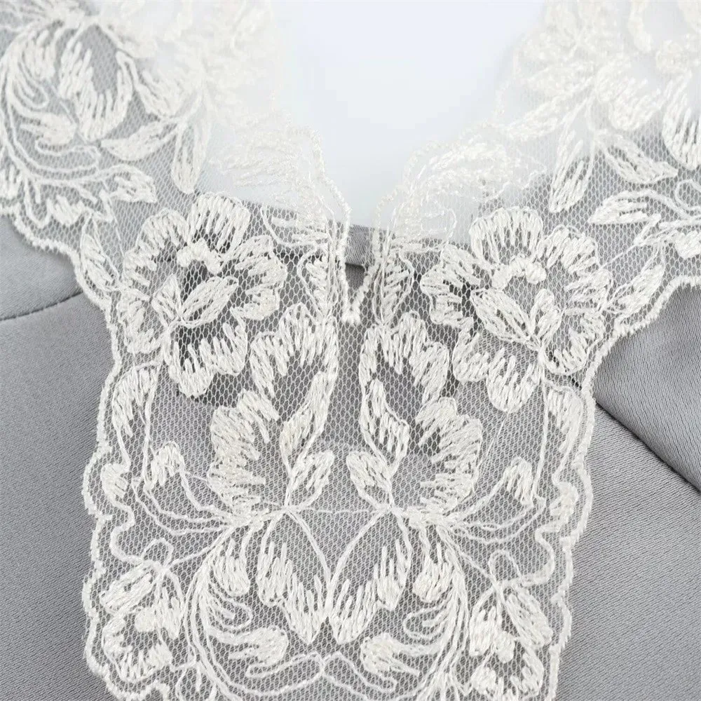 Casual Enfärgad spets Patchwork Tankar Spaghetti Rem Andas Satin Camisole Ärmlösa V-ringad Toppar Party Outfit — image 8