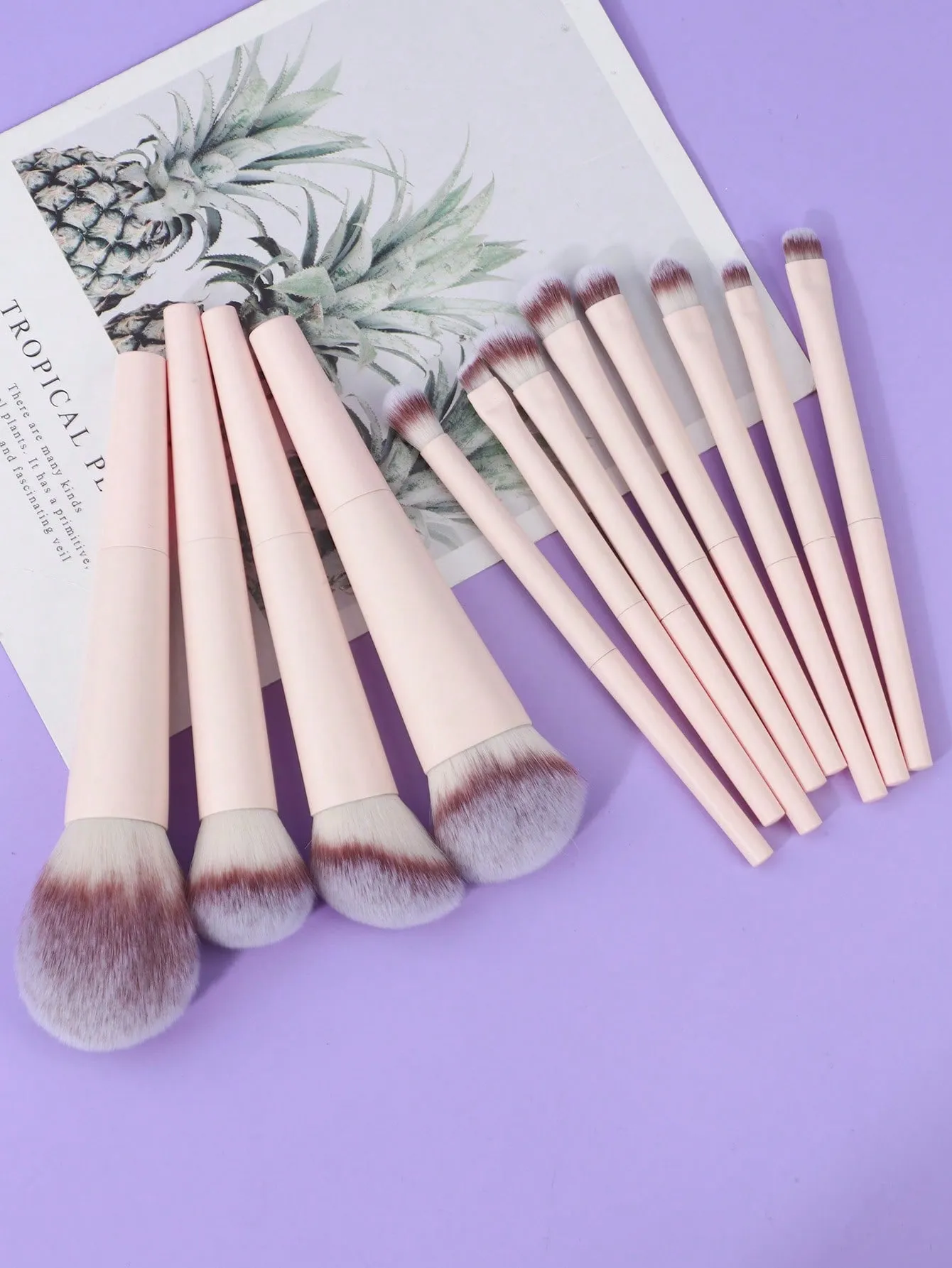 12 stk bløde makeup børster Sæt Pink Løs Powder Blush Eyeshadow Foundation Kosmetisk Brush Beauty Tool — image 1