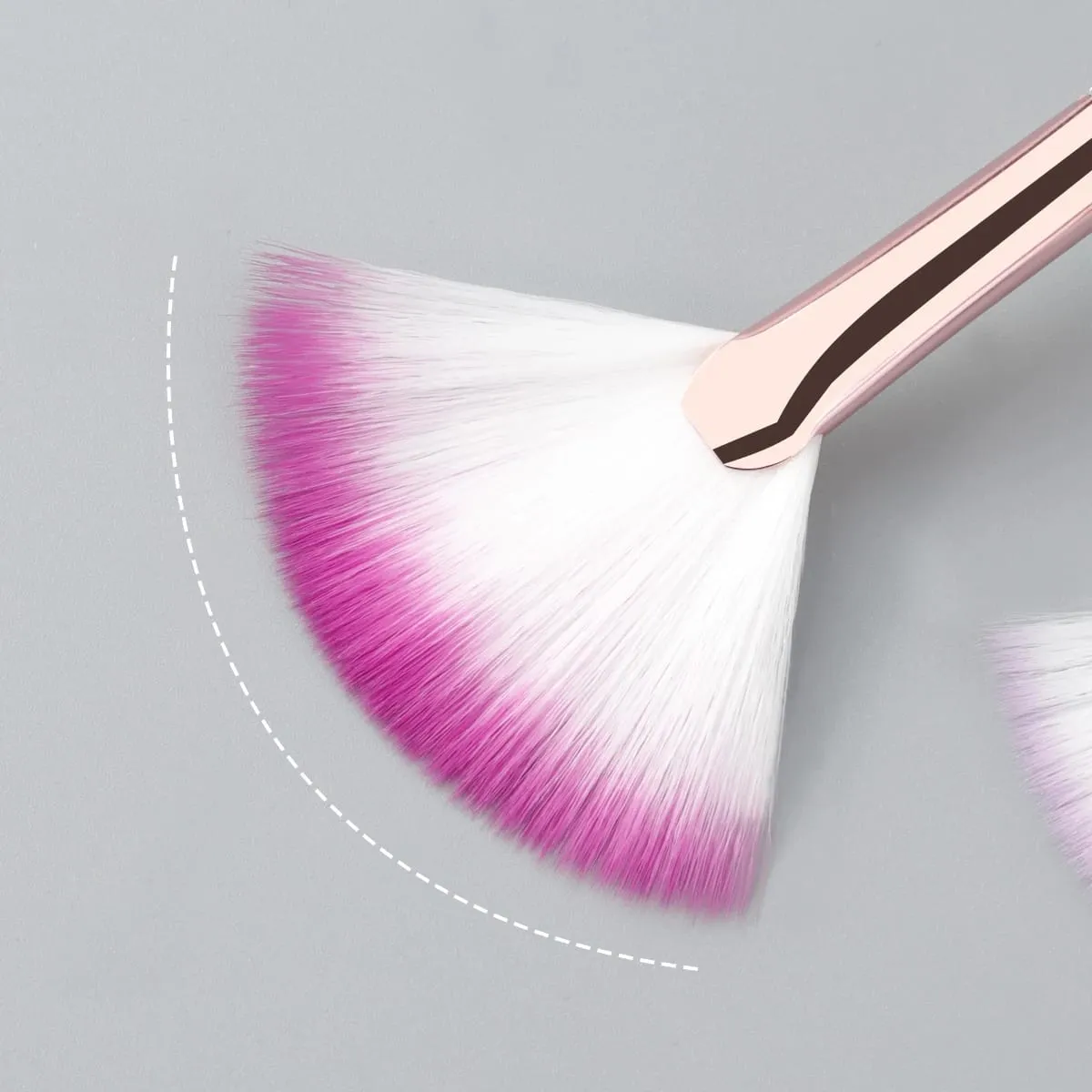 1ks Nové praktické štětce na obličej Vějířové štětce na make-up Měkké přenosné štětce na masky Kosmetické pomůcky pro dámy Dívky Nail Charm Beaut — image 5