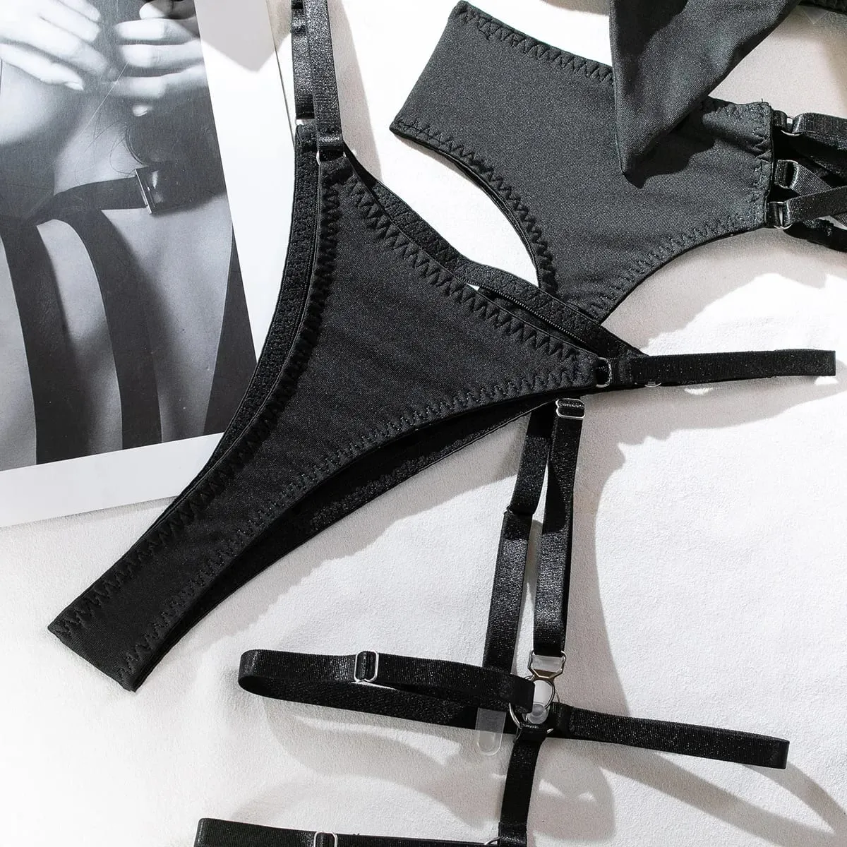 Ensemble de Lingerie Sexy avec nœud ajouré pour femmes, vêtements exotiques solides, sous-vêtements féminins de Style pur désir avec jarretelles et gants — image 4