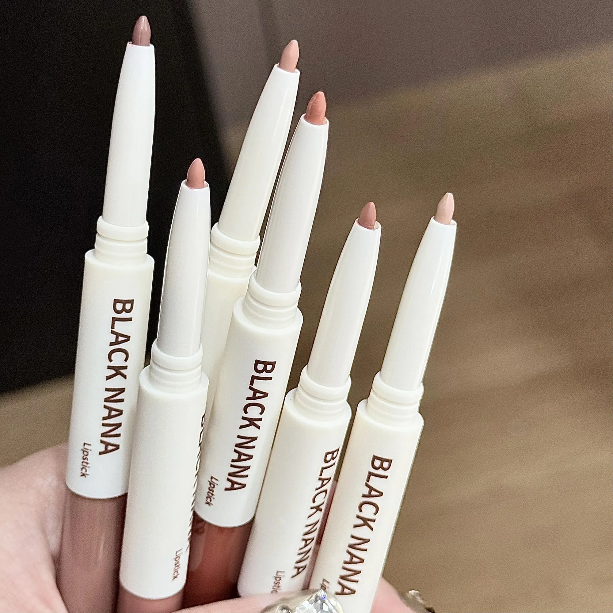 Lucidalabbra a doppia testa Matita labbra Contorno labbra Trucco Matita labbra nuda opaca Lava Cioccolato Marrone Specchio Lucidante per labbra Tinta labbra — image 5