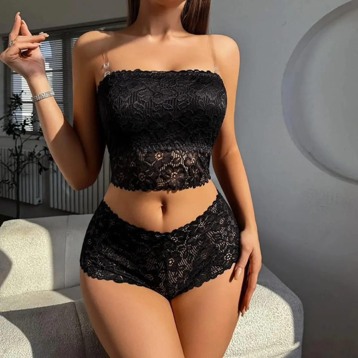 Set reggiseno in pizzo senza spalline scavato senza fili da donna Set con cinturino per spaghetti Elegante mutandine in pizzo Intimo morbido Set di lingerie da donna — image 4